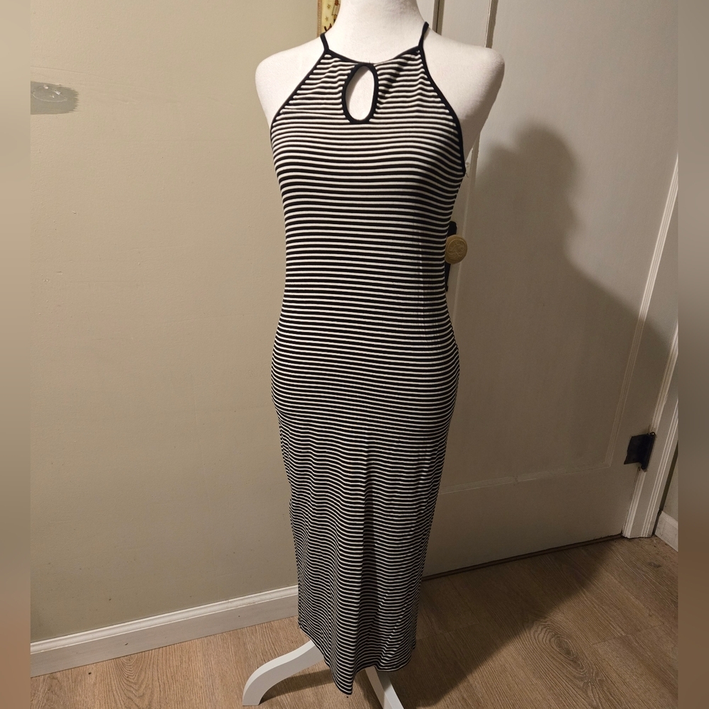 Heart Hips Dress sz Lg Black/White